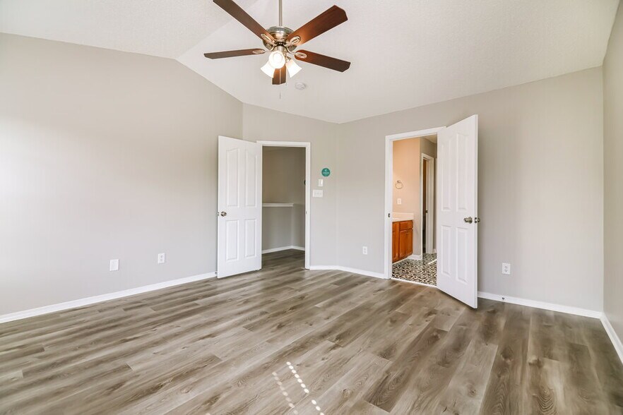 Building Photo - 5716 Enoree Ln