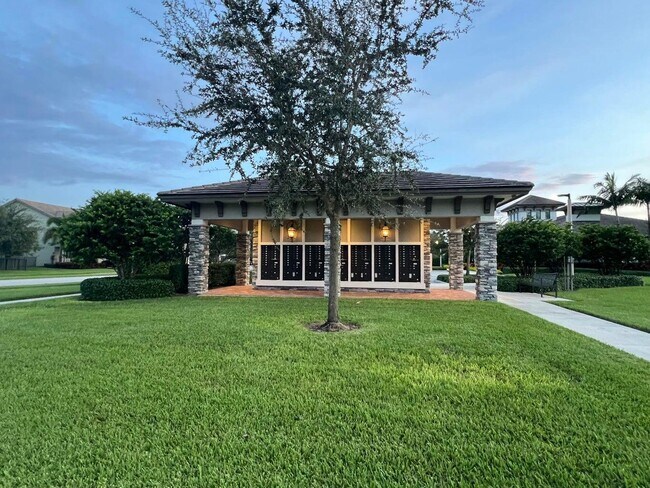 Building Photo - 4582 San Fratello Cir