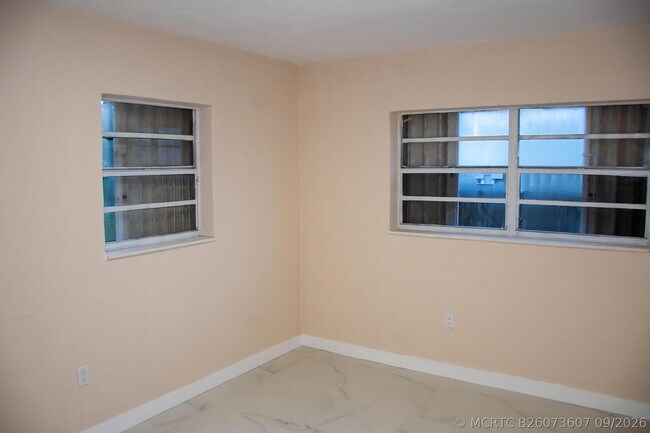 Building Photo - 15741 NW 38th Pl