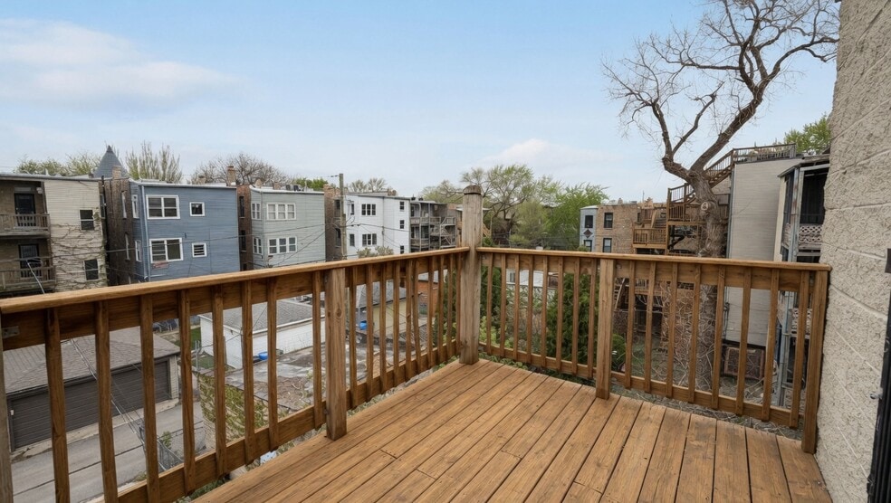 Building Photo - 1340 N Campbell Ave