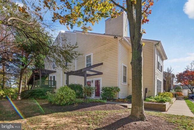 Building Photo - 9919 Oakton Terrace Rd