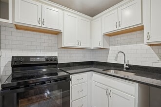 Building Photo - 3 Merrimack St