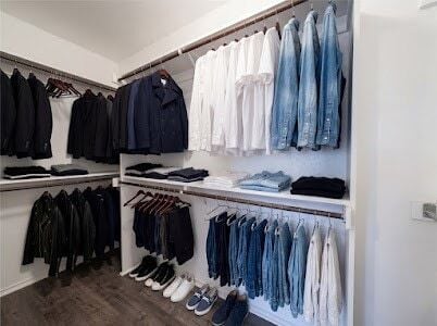 Building Photo - 2752 Stallion Dr