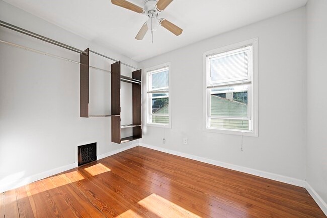 Building Photo - 7 Tolman St