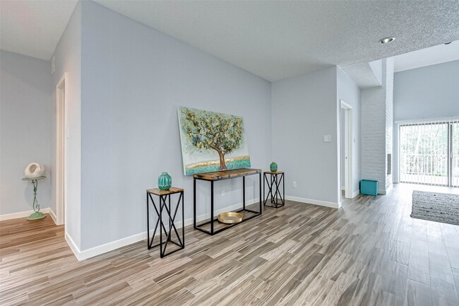 Building Photo - 395 Rancho Bauer Dr