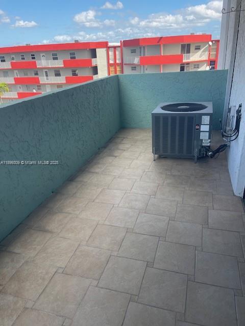 Building Photo - 1825 W 44th Pl