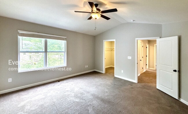 Building Photo - 6149 Jadwinn Dr