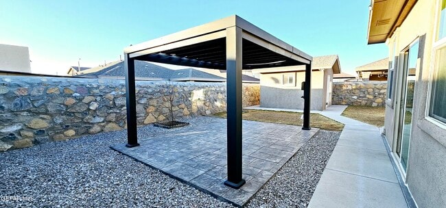 Building Photo - 3151 Red Velvet Pl