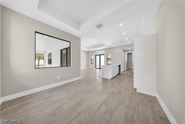 Building Photo - 1206 Moore Ave