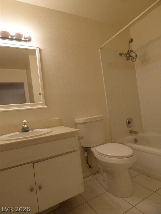 Building Photo - 7043 Forest Vista St