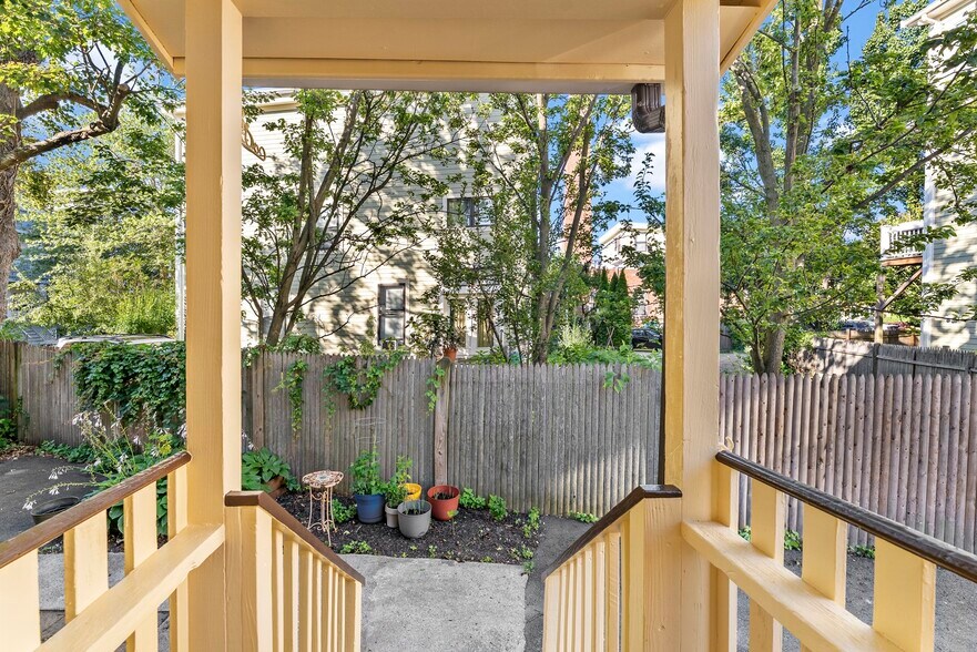 Building Photo - 53 Brookside Ave