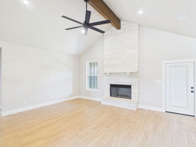 Building Photo - 110 Parlin Ln