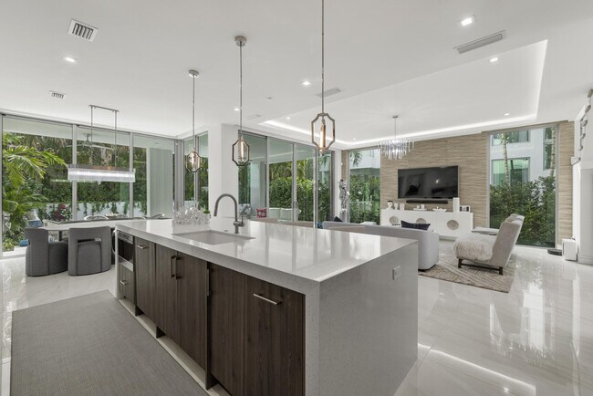 Building Photo - 402 Ocean One Ln