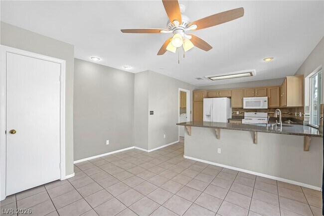 Building Photo - 8133 Kentshire Dr