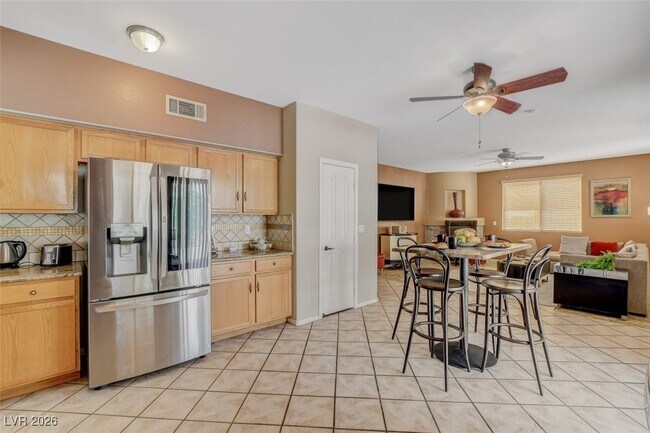 Building Photo - 1116 Stoneypeak Ave