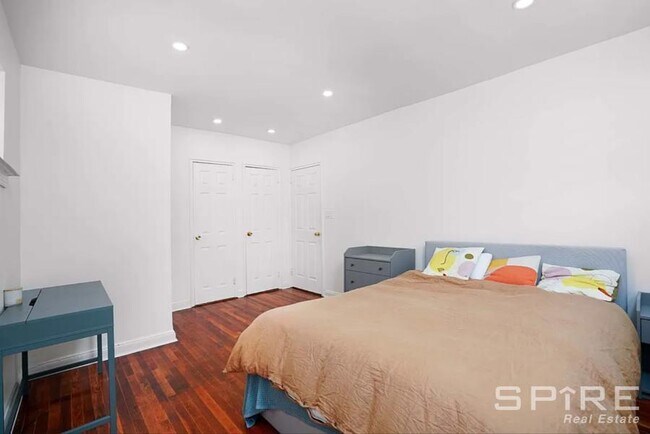 Building Photo - 2 bedroom in Bronx NY 10463