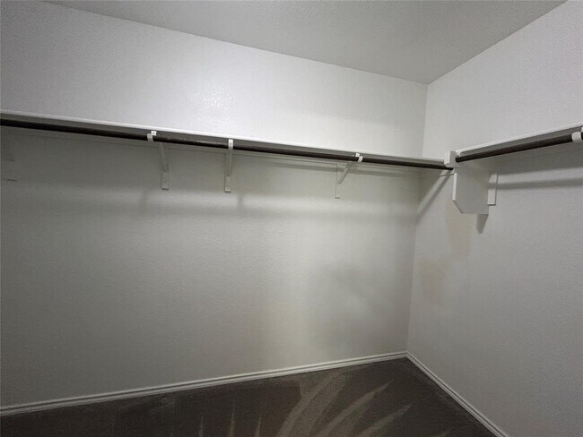 Building Photo - 249 La Dera Dr