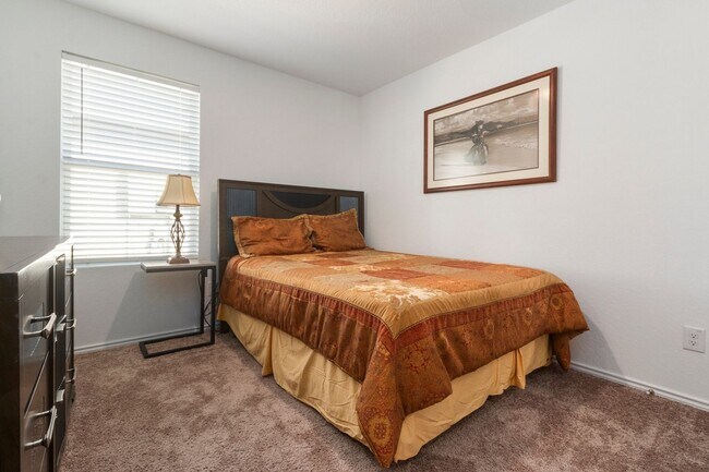 Building Photo - Charming 3BR House in San Antonio