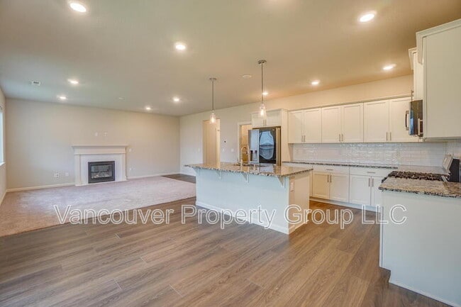 Building Photo - 13802 NE 117th Ave
