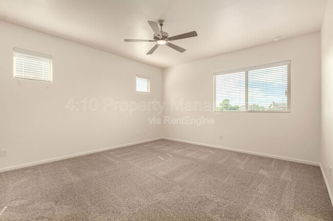 Building Photo - 5216 S 16th Pl