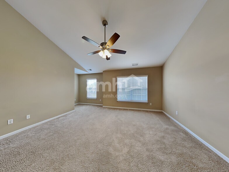 Building Photo - 104 Portland Falls Dr