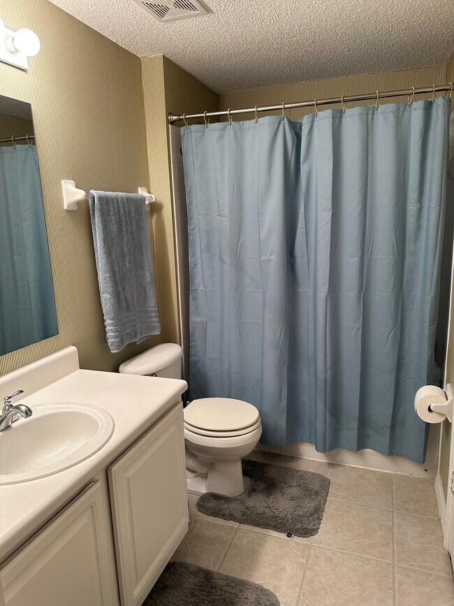 bathroom - 10000 SW 52nd Ave