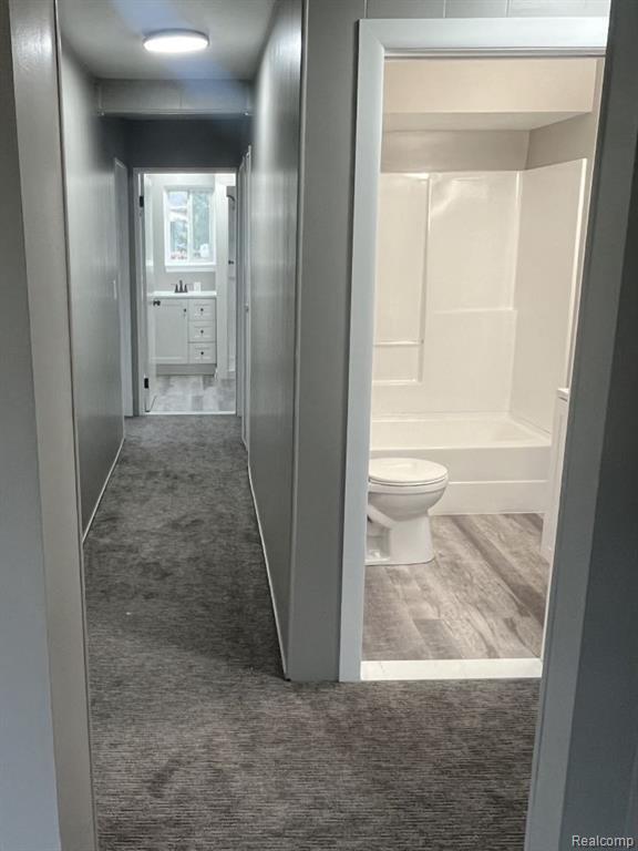 Building Photo - 4445 Oakvista Ave