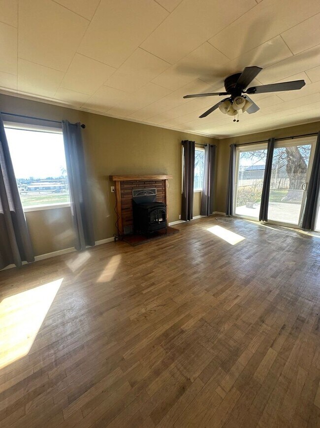 Building Photo - 2800 Watson St