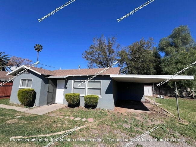 Building Photo - Nice Home For Rent - Duplex with private yard