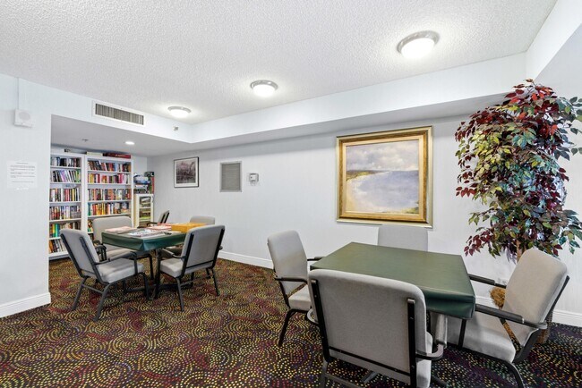 Building Photo - 1361 S Ocean Blvd