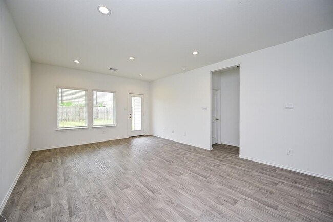 Building Photo - 5411 Auburn Gardens Ct
