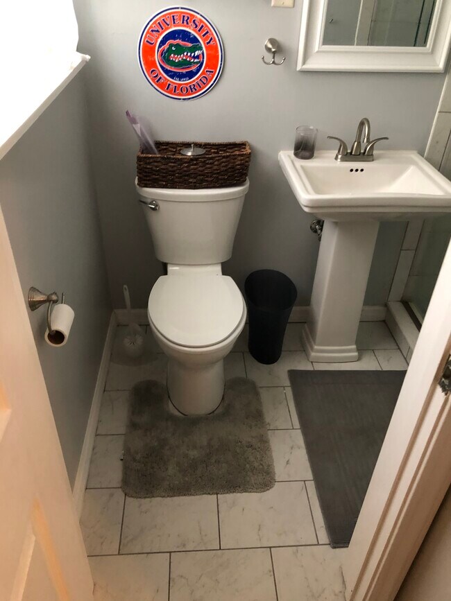 Building Photo - 3125 W University Ave