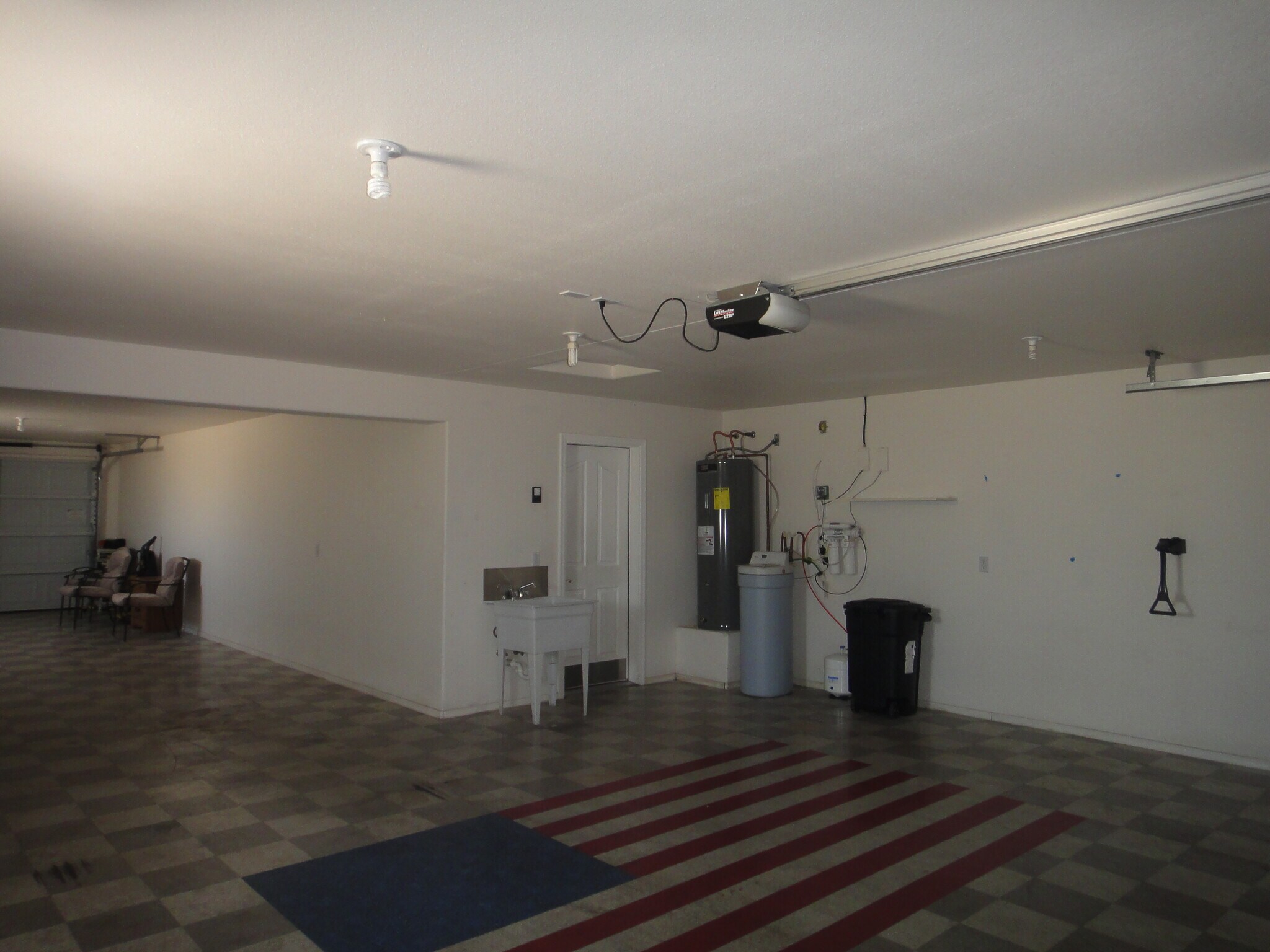 Building Photo - 3894 Bluegrass Ct