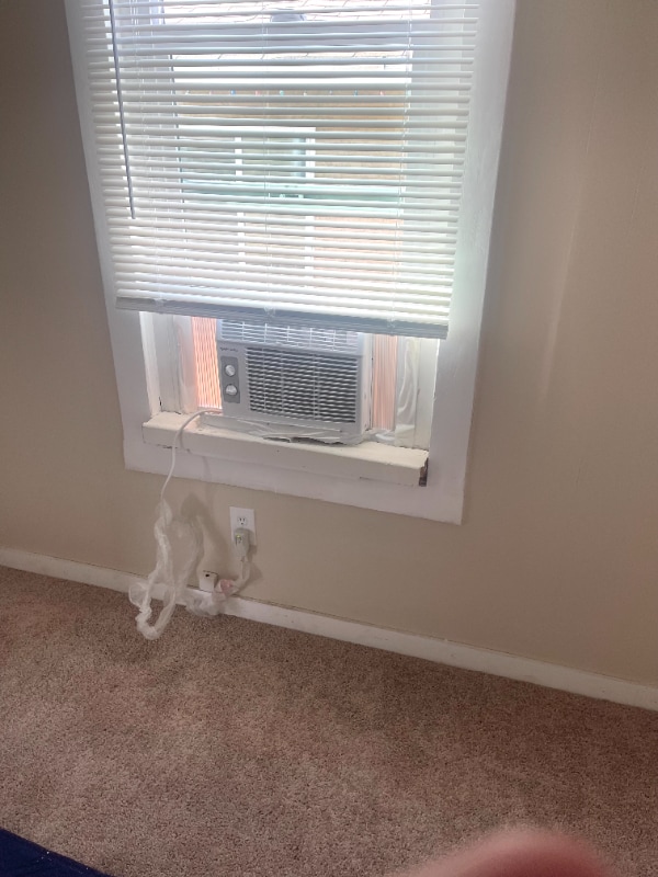 Building Photo - 606 W 4th Ave