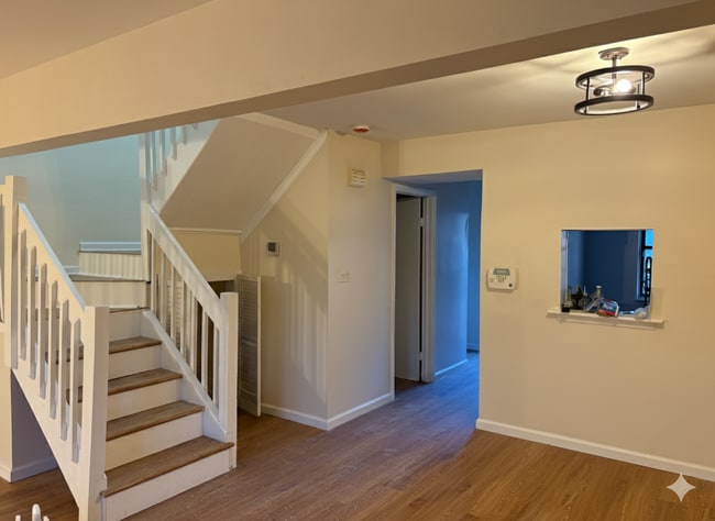 Building Photo - 14 Driscoll Court