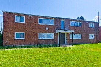 Building Photo - 3605 Cushing Dr