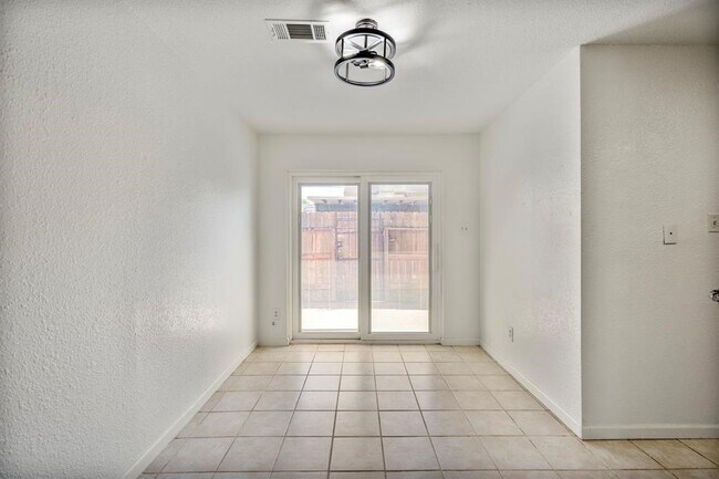Building Photo - 2501 Bering Dr