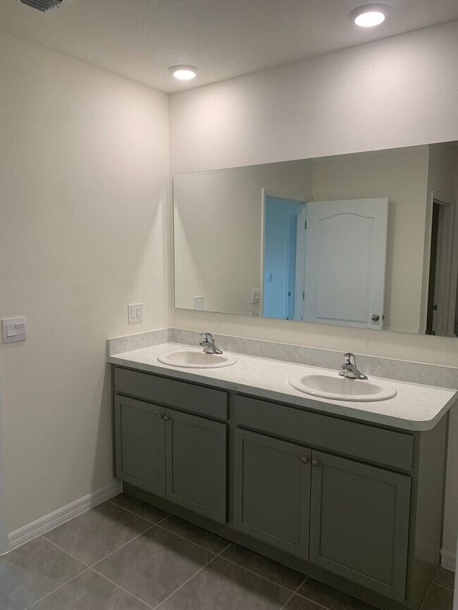 Building Photo - Brand New DH Horton Home For Rent In Coast...