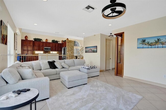 Building Photo - 17431 SW 35th St