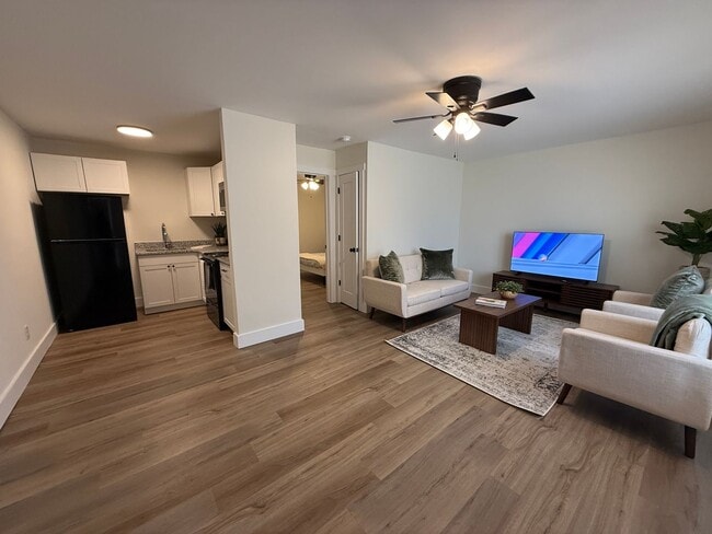 Interior Photo - Riverview