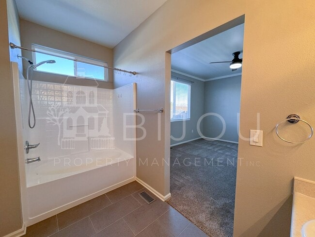 Building Photo - Woodmen Hills Ranch Home