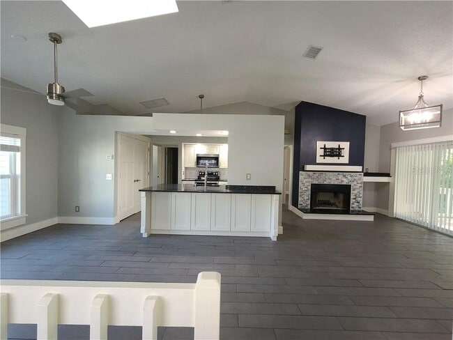 Building Photo - 4970 Marina Palms Dr