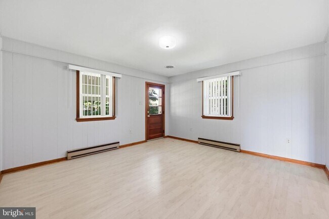 Building Photo - 4015 Jefferson Pike