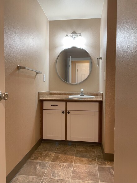 Bathroom Vanity - 3324 NE Lancaster St