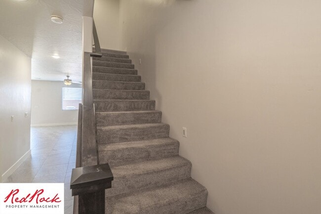 Building Photo - 1005 Tortoise Rock Dr