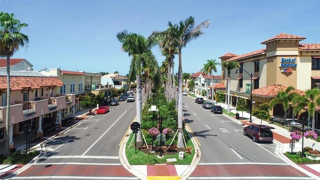 Building Photo - 455 Nokomis Ave S