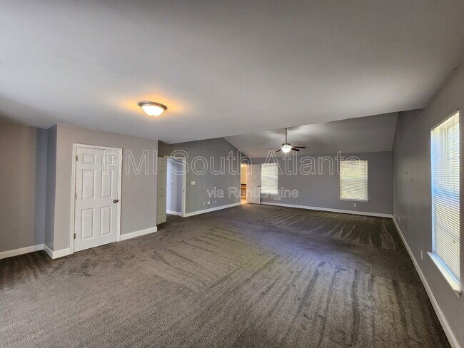 Building Photo - 2085 Winding Crossing Trail