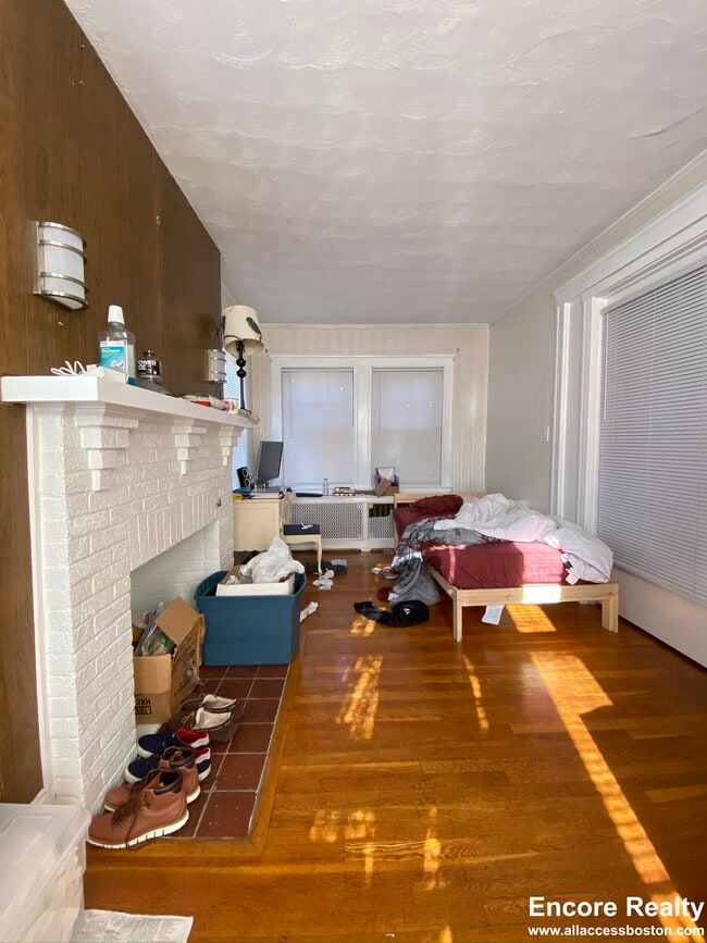 Building Photo - 200 Commonwealth Ave