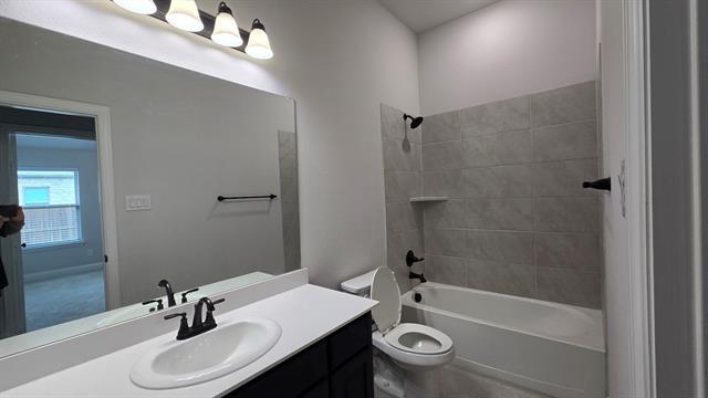 Building Photo - 552 Firethorn Dr