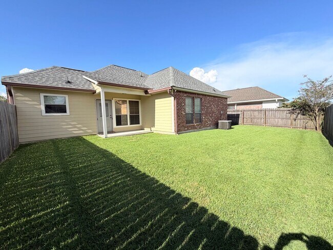 Building Photo - 40325 Coldwater Landing